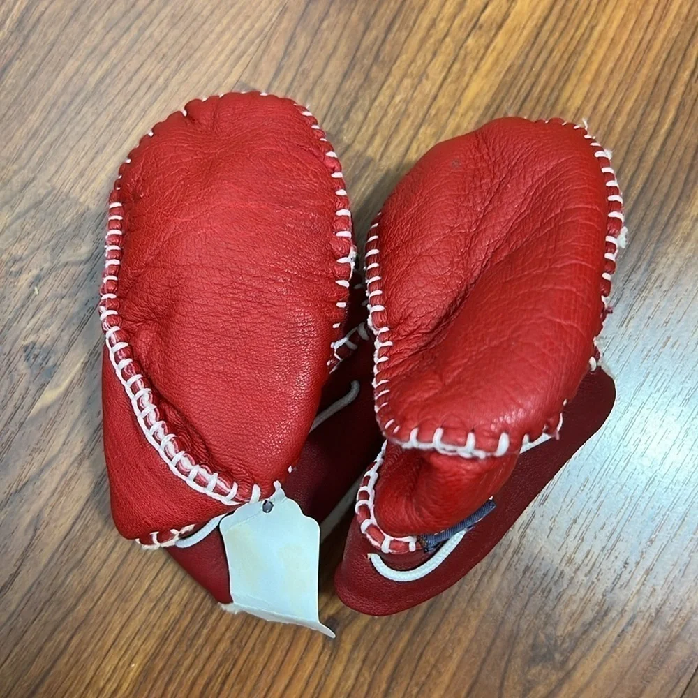 Little EDA baby booties